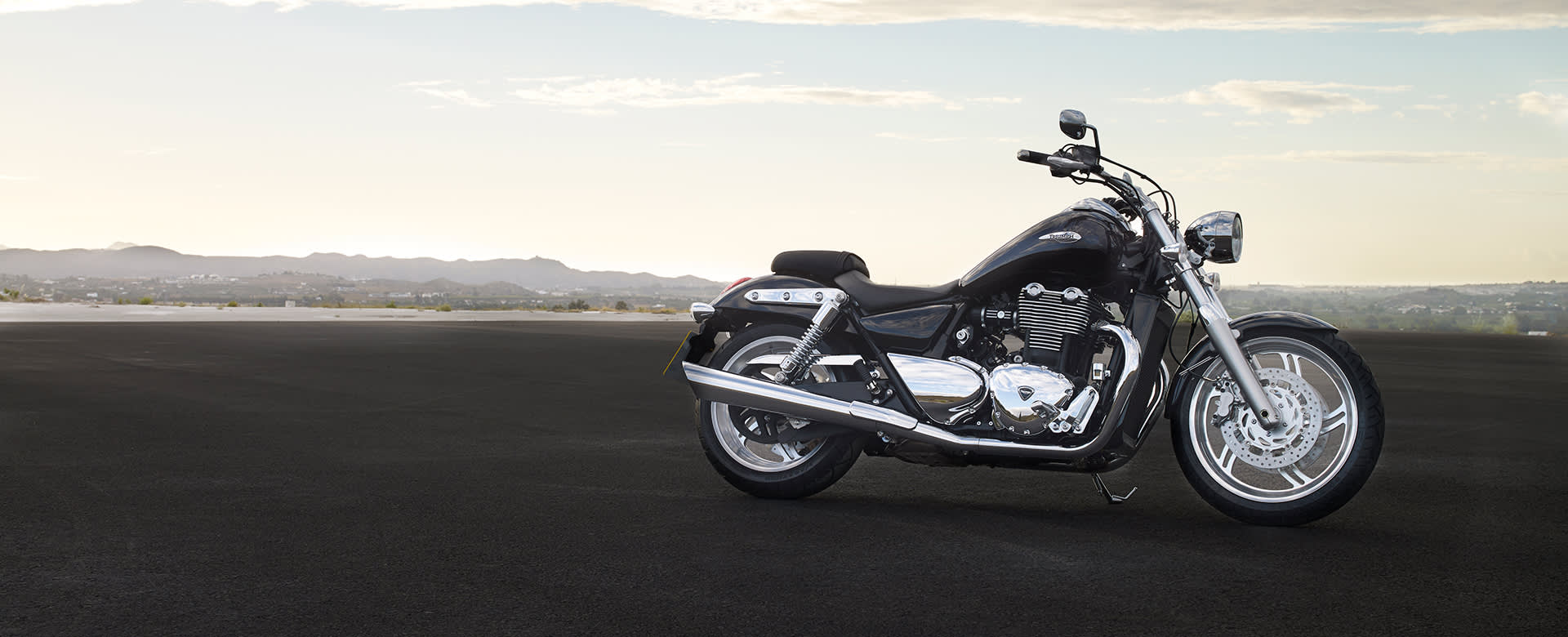 Triumph thunderbird storm 2019 sale